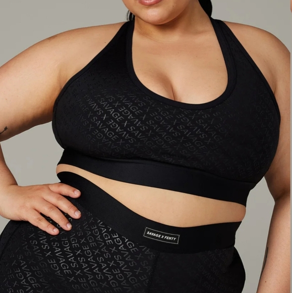 NWT savage x fenty Lineup Low-Impact Sports Bra - Picture 3 of 4